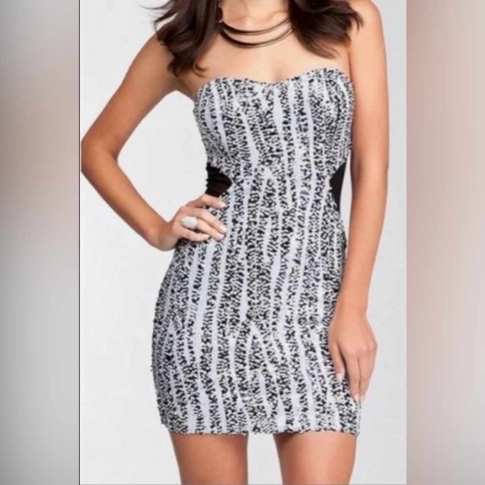 Bebe black and white sequin mesh side mini dress sweetheart neckline